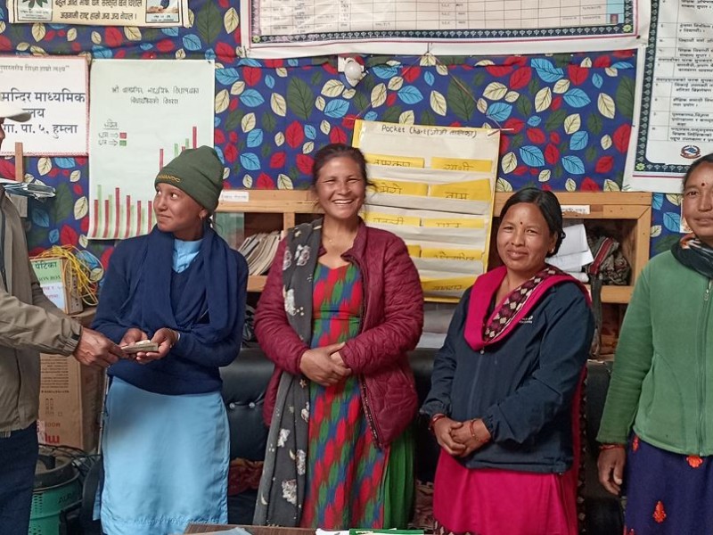 प्रकृति भण्डारीले पाइन् छात्रवृत्ति